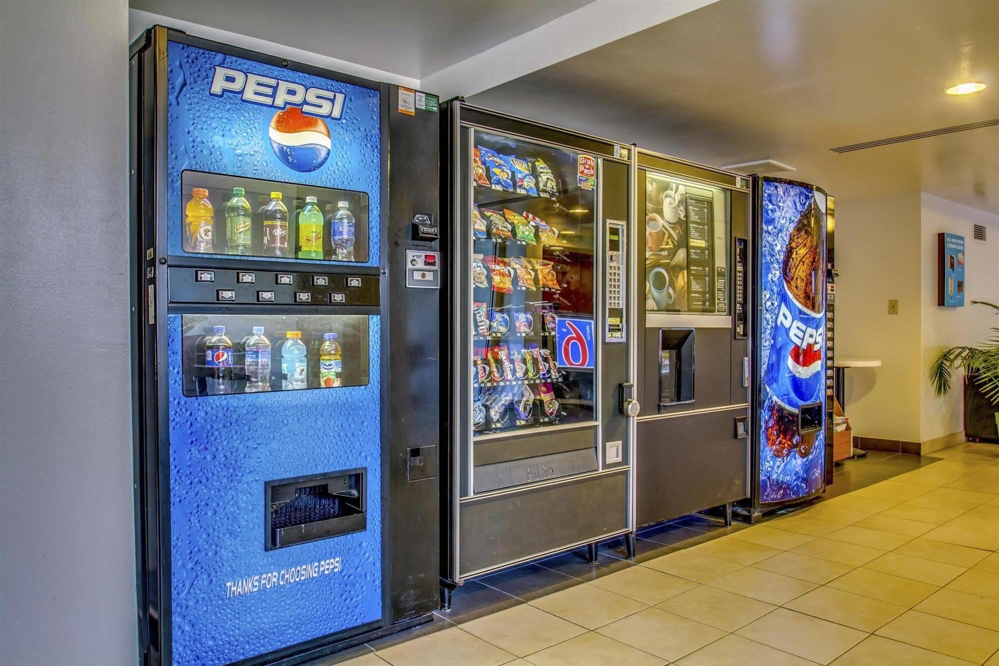 Hotel 6-buffalo, Ny - Airport - Williamsville